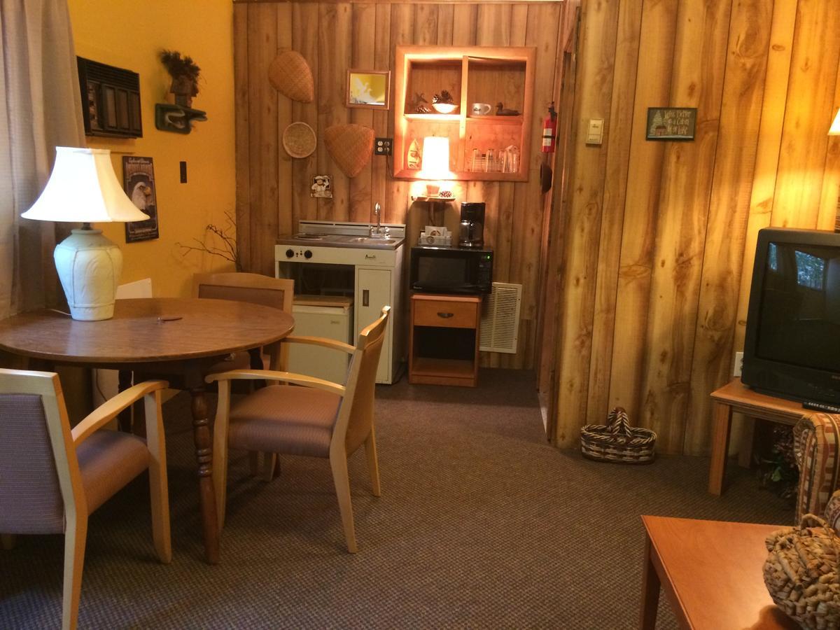 Alpine Motel Branch Екстер'єр фото