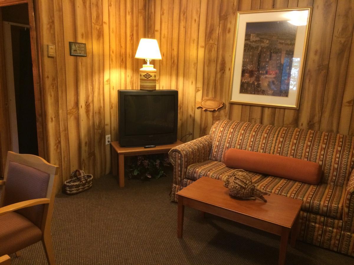 Alpine Motel Branch Екстер'єр фото