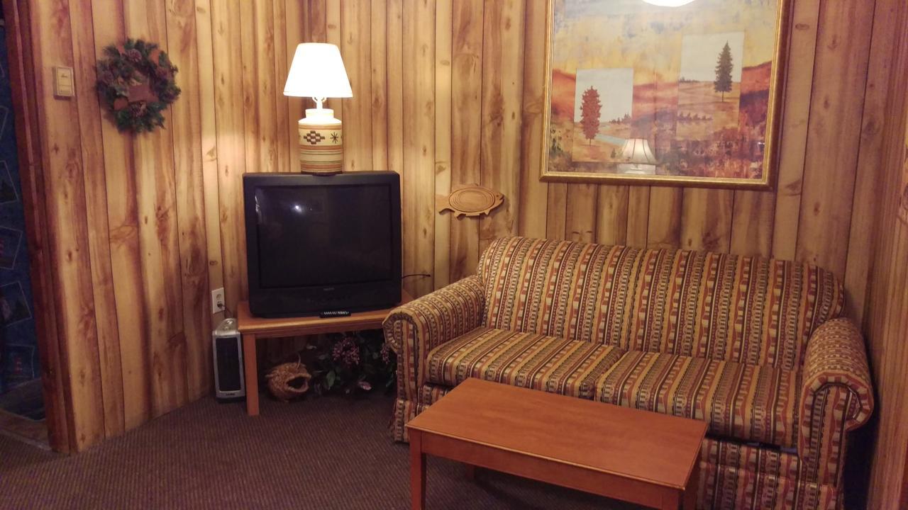 Alpine Motel Branch Екстер'єр фото