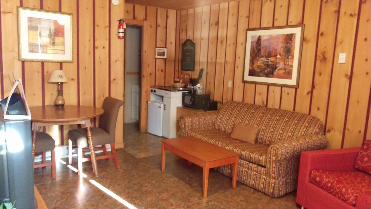 Alpine Motel Branch Екстер'єр фото