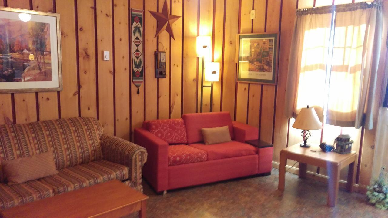 Alpine Motel Branch Екстер'єр фото